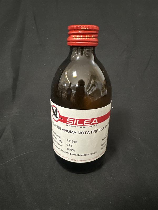 OLIO ESSENZIALE LIMONE SUPER BOTTIGLIA GR 250 - SILEA